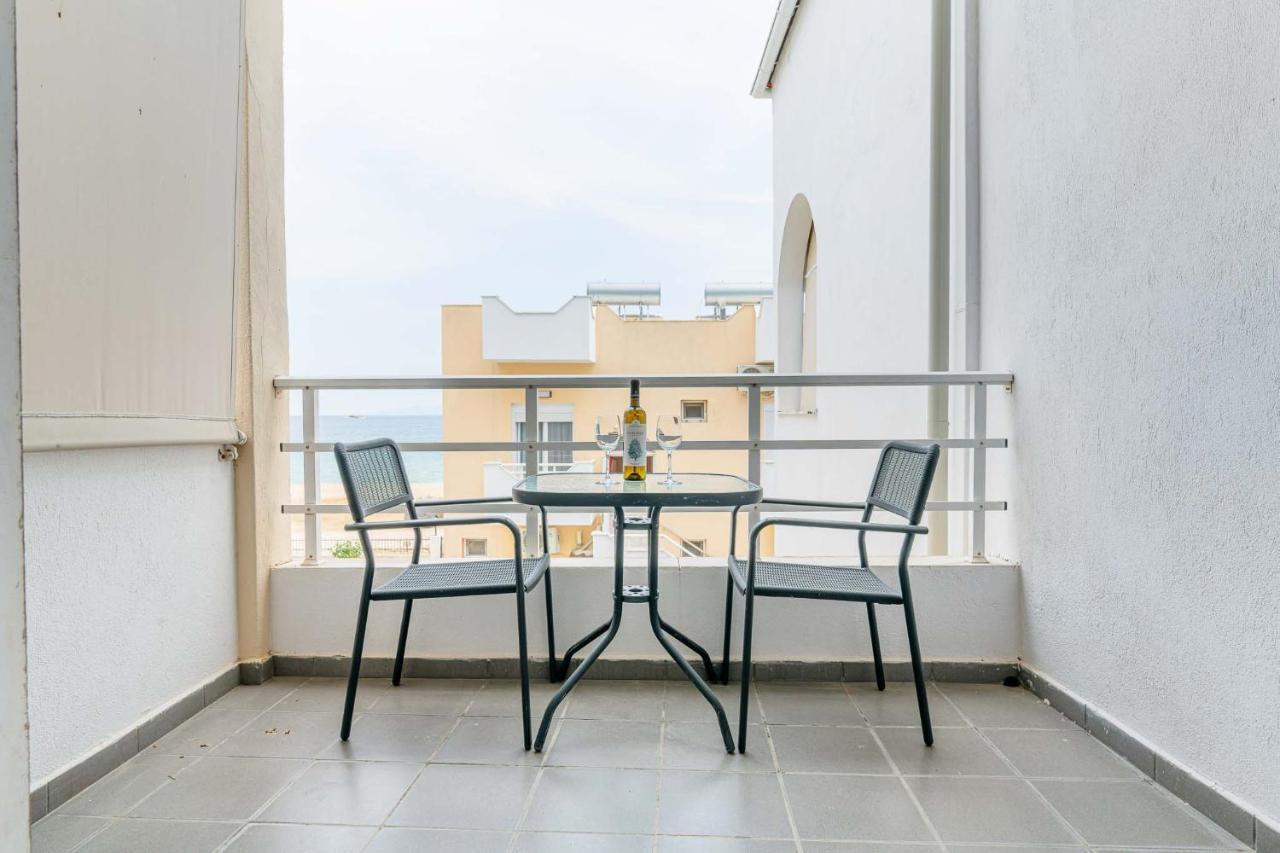 Marinis Boutique Rooms Nea Iraklitsa Exterior foto