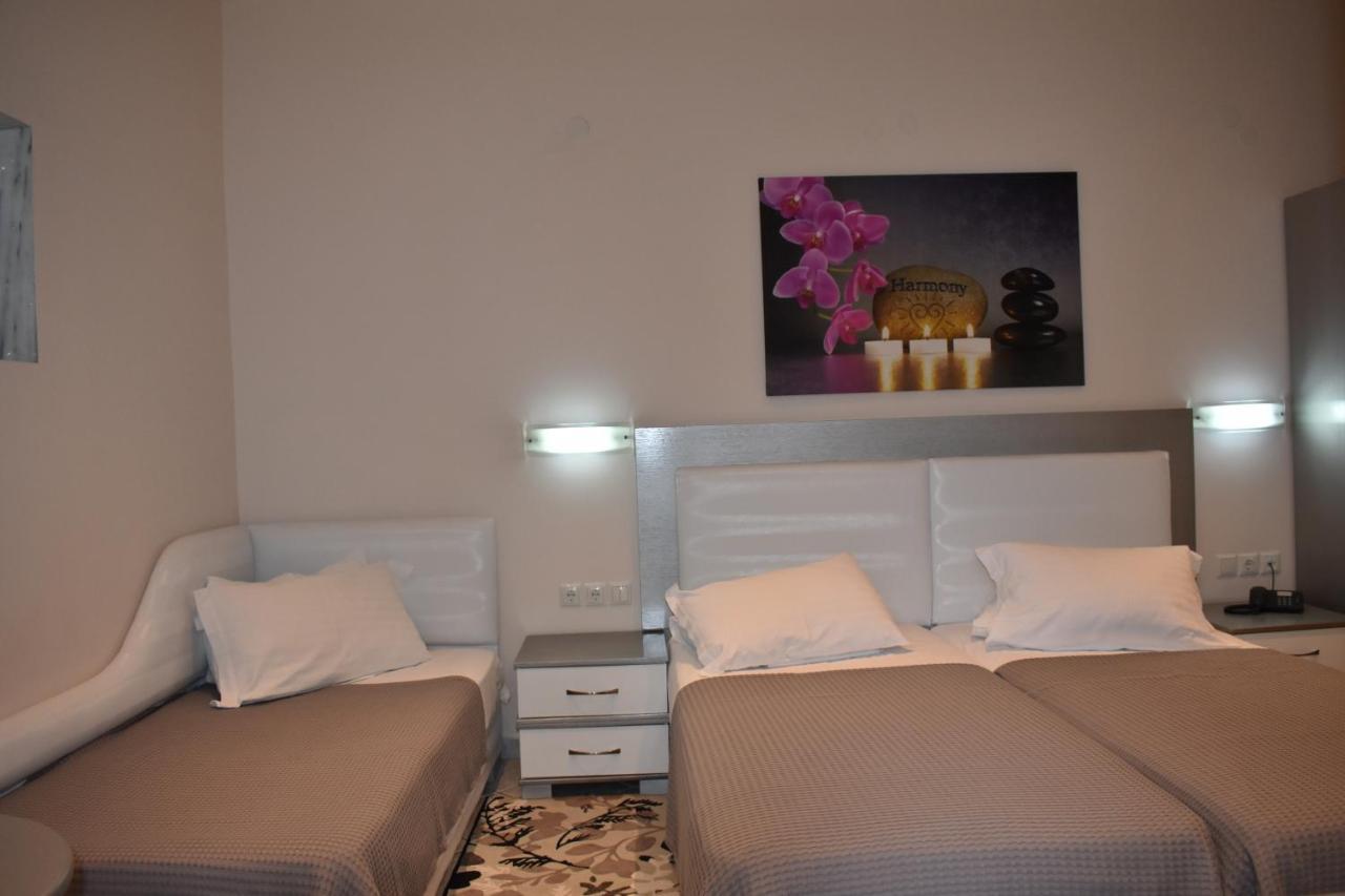 Marinis Boutique Rooms Nea Iraklitsa Exterior foto